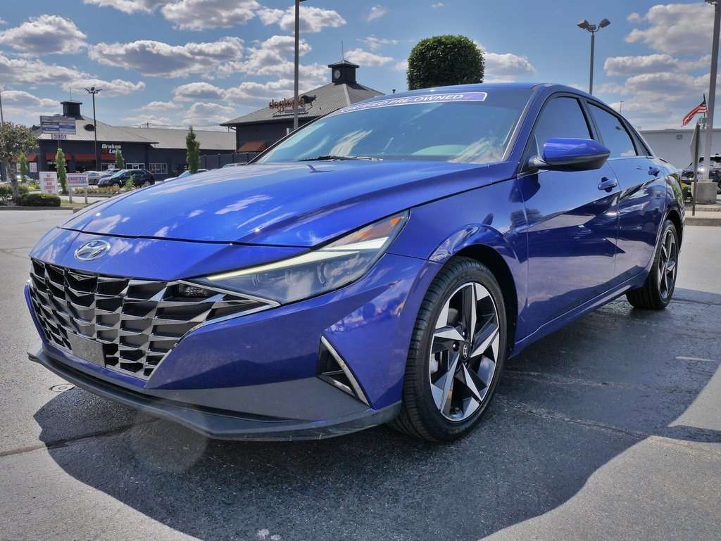 2021 Hyundai Elantra Limited photo 3