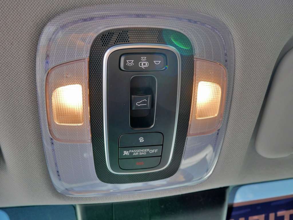 2021 Hyundai Elantra Limited photo 29