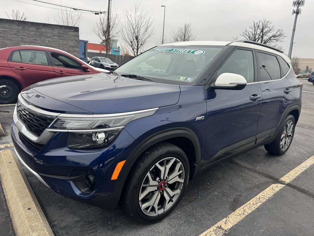 2021 Kia Seltos S's photo