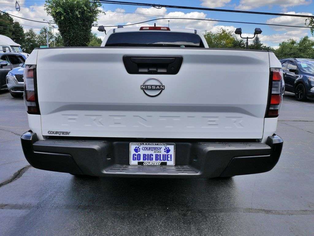 2022 Nissan Frontier S - Photo 6
