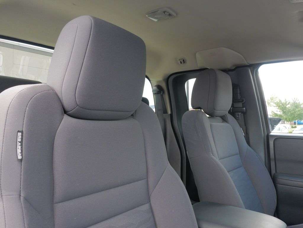2022 Nissan Frontier S - Photo 14