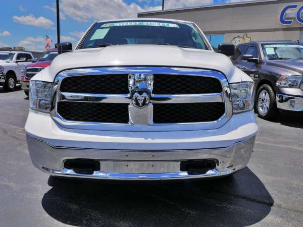 2019 Ram 1500 Classic SLT - photo 3