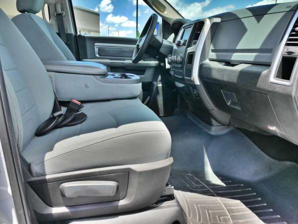 2019 Ram 1500 Classic SLT - photo 12