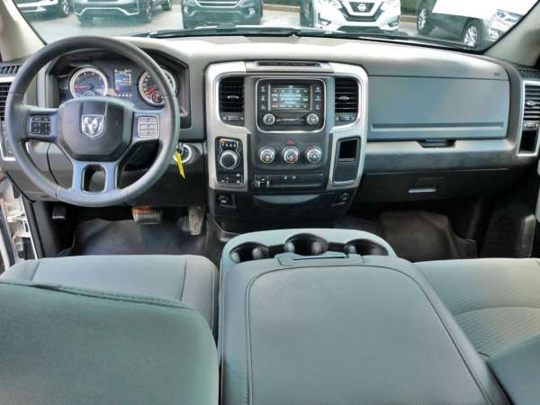 2019 Ram 1500 Classic SLT - photo 17