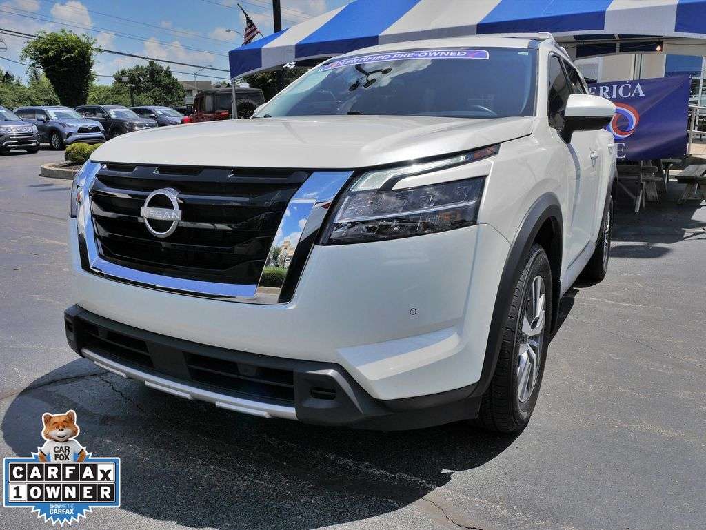 2024 Nissan Pathfinder SL - photo 1