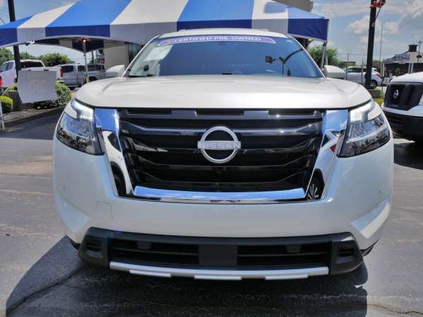2024 Nissan Pathfinder SL - photo 2