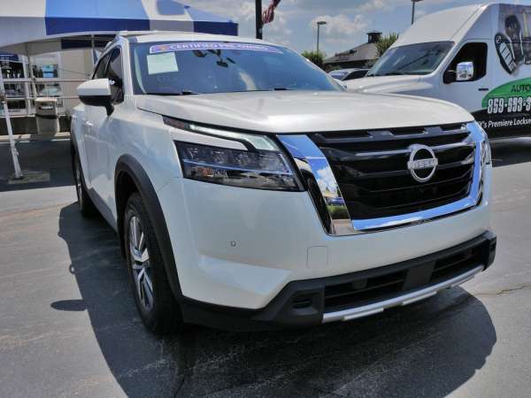 2024 Nissan Pathfinder SL - photo 3