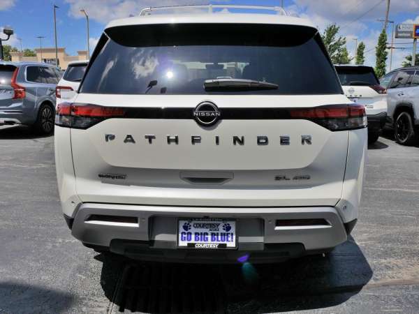 2024 Nissan Pathfinder SL - photo 6