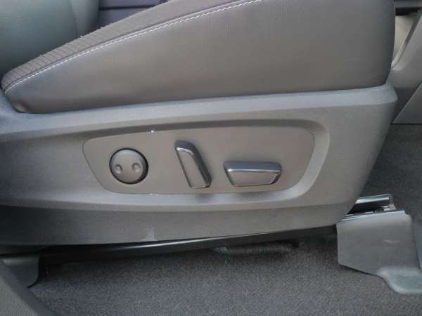 2024 Nissan Pathfinder SL - photo 13