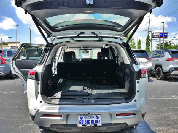 2024 Nissan Pathfinder SL - photo 15
