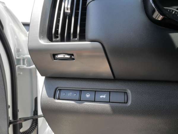 2024 Nissan Pathfinder SL - photo 24