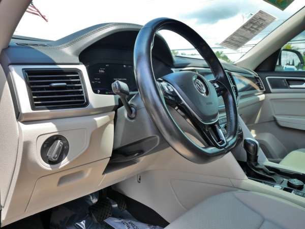 2020 Volkswagen Atlas SEL - photo 25