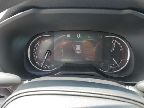 2025 Toyota RAV4 LE - photo 24