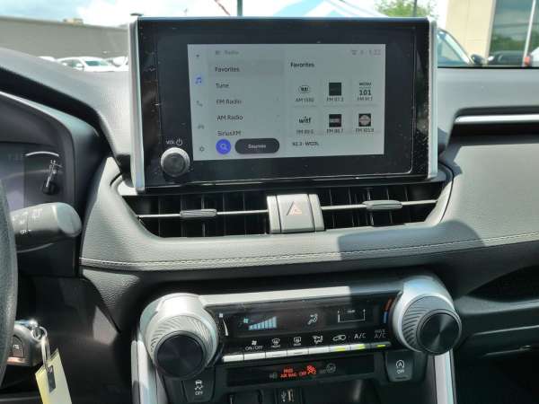 2025 Toyota RAV4 LE - photo 28