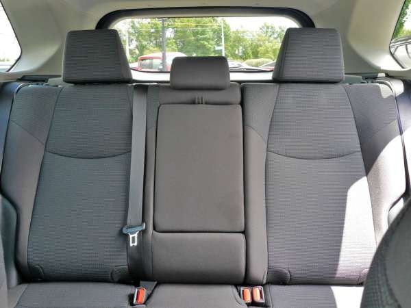 2025 Toyota RAV4 LE - photo 30