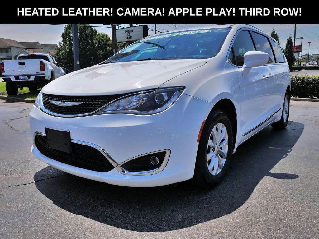 2019 Chrysler Pacifica Touring L - photo 1