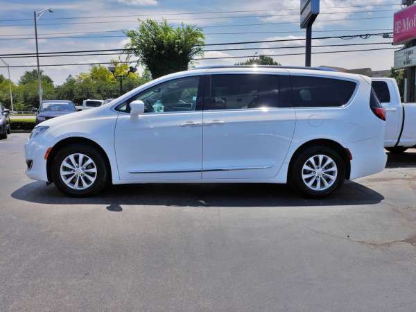 2019 Chrysler Pacifica Touring L - photo 4