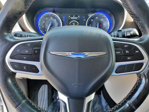 2019 Chrysler Pacifica Touring L - photo 24