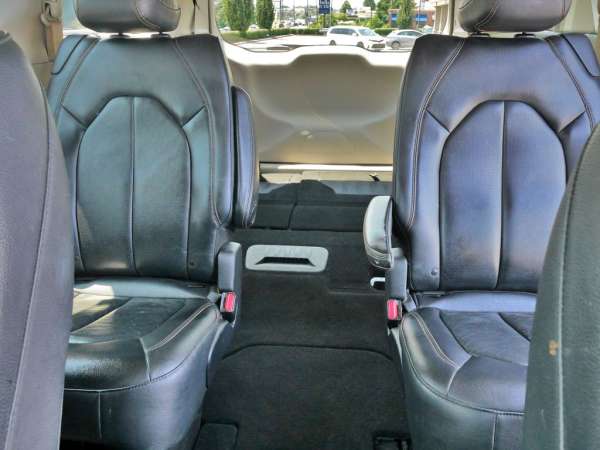2019 Chrysler Pacifica Touring L - photo 28