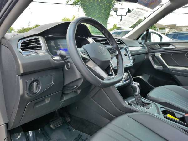 2024 Volkswagen Tiguan 2.0T SE - photo 23