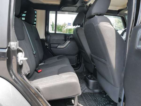 2016 Jeep Wrangler Unlimited Sport - photo 8