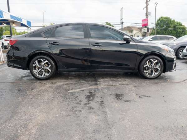 2020 Kia Forte LXS - photo 8
