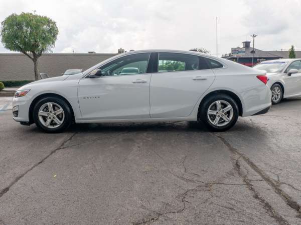 2022 Chevrolet Malibu LS - photo 4
