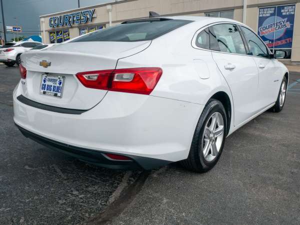 2022 Chevrolet Malibu LS - photo 7