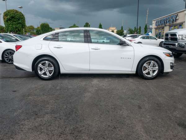 2022 Chevrolet Malibu LS - photo 8
