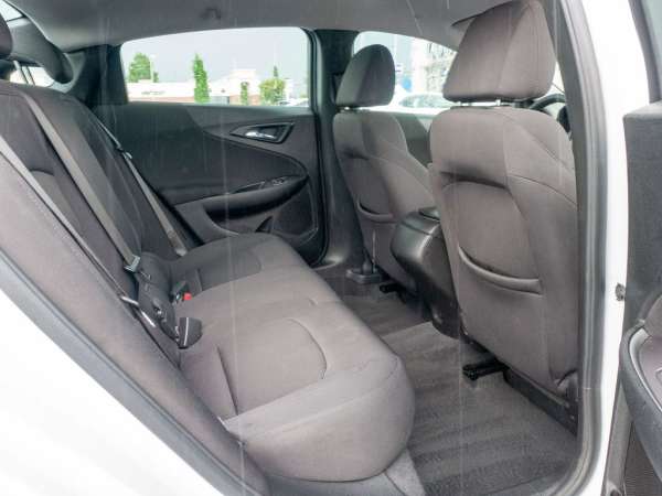 2022 Chevrolet Malibu LS - photo 11