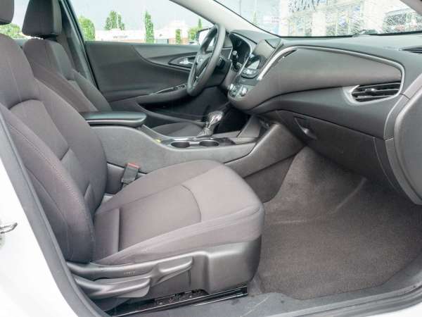 2022 Chevrolet Malibu LS - photo 12