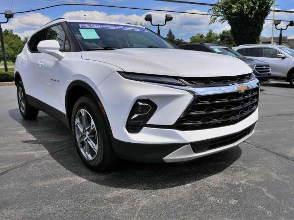 2023 Chevrolet Blazer LT - photo 3