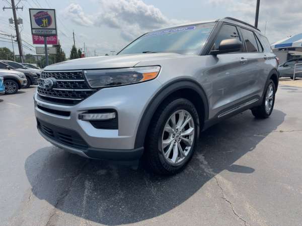 2021 Ford Explorer XLT - photo 3
