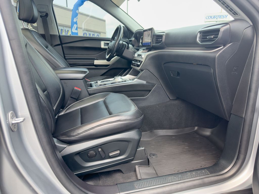 2021 Ford Explorer XLT - Photo 12