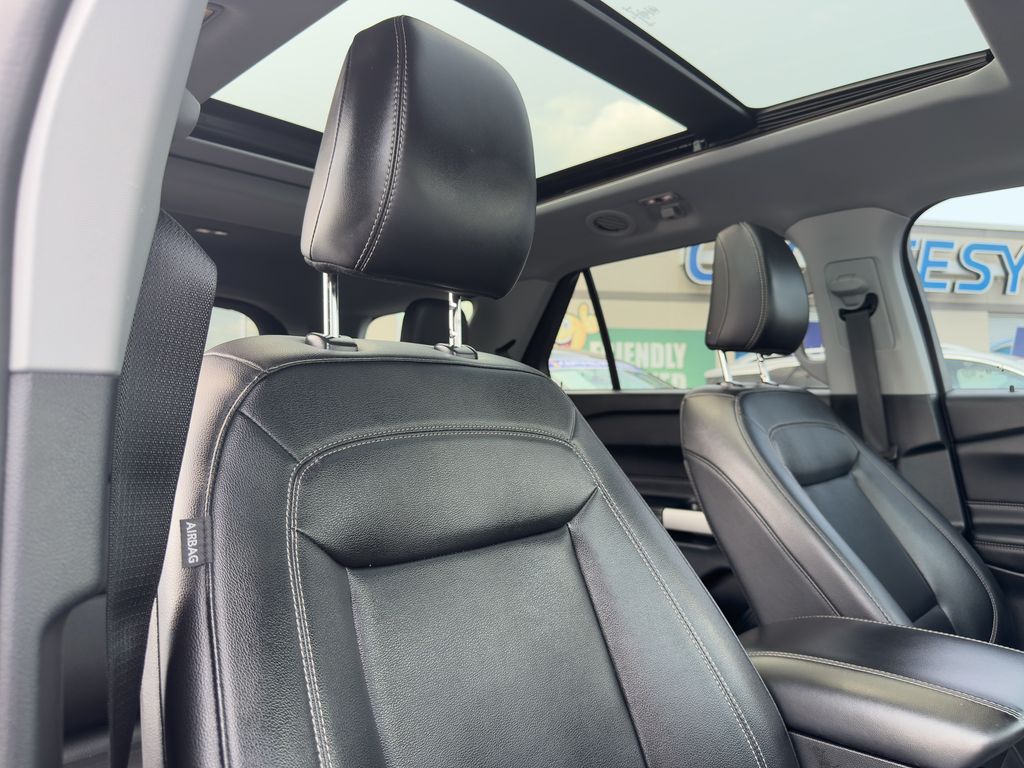 2021 Ford Explorer XLT - Photo 14