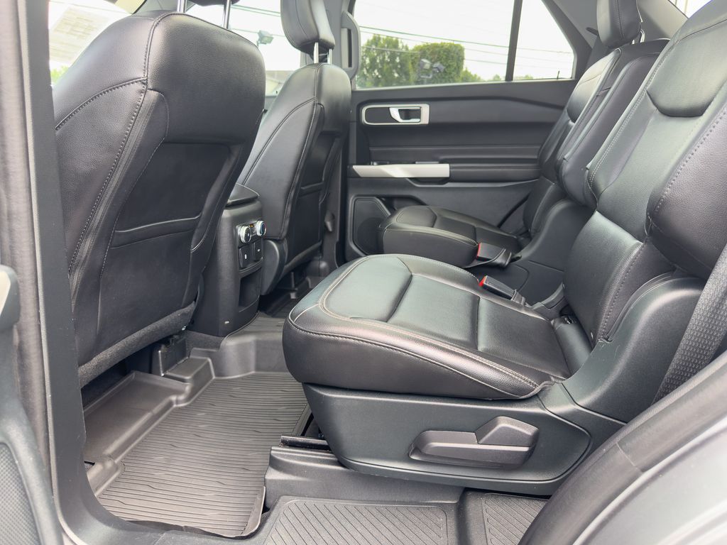 2021 Ford Explorer XLT - Photo 19
