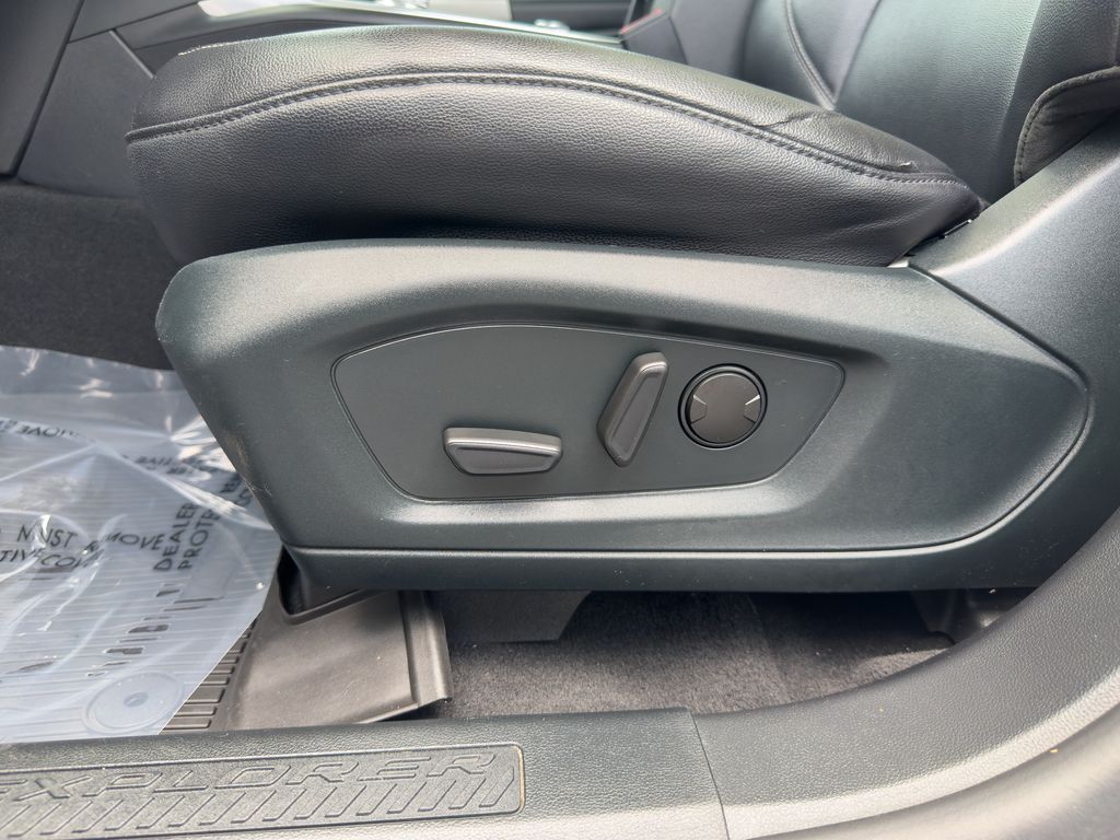 2021 Ford Explorer XLT - Photo 23