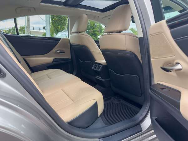2021 Lexus ES 350 Luxury - photo 11
