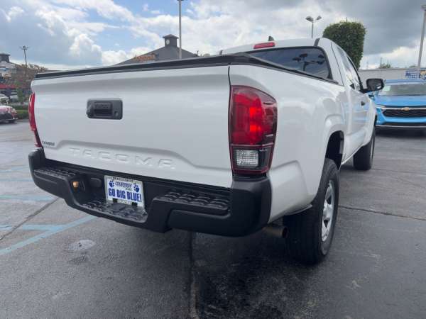 2022 Toyota Tacoma SR - photo 5