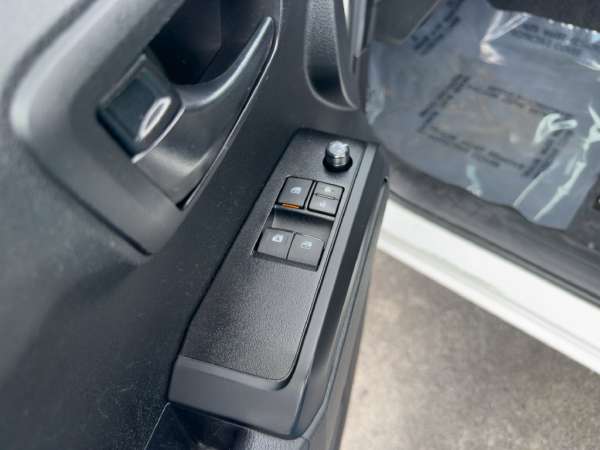 2022 Toyota Tacoma SR - photo 17