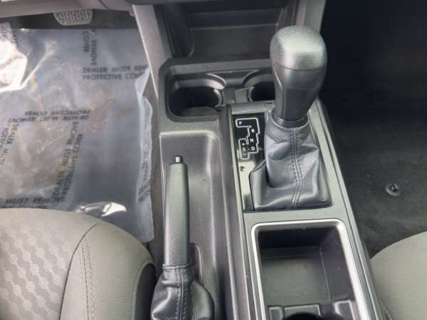 2022 Toyota Tacoma SR - photo 22