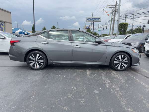 2021 Nissan Altima 2.5 SV - photo 8