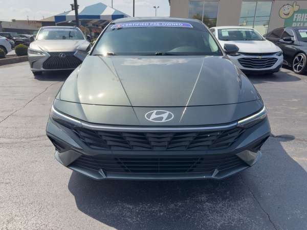 2024 Hyundai Elantra SE - photo 3