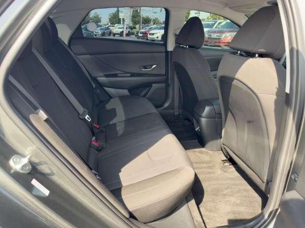 2024 Hyundai Elantra SE - photo 11