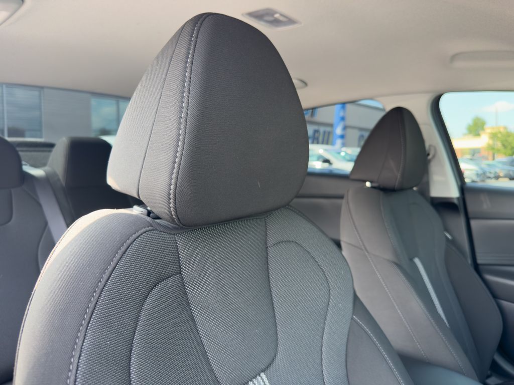 2024 Hyundai Elantra SE - Photo 14