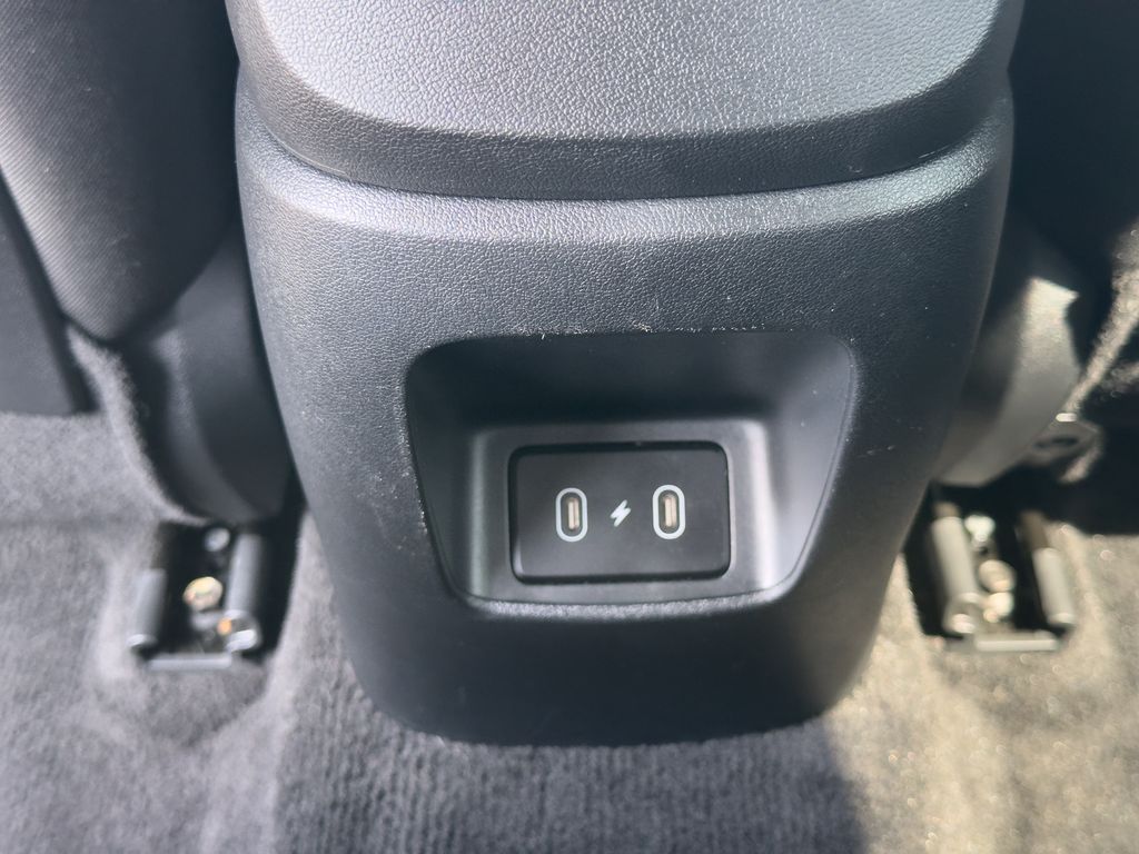 2024 Hyundai Elantra SE - Photo 19