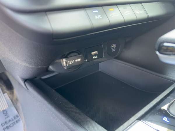 2024 Hyundai Elantra SE - photo 28