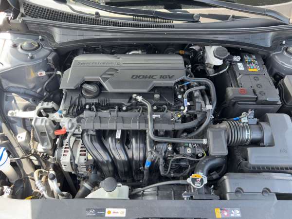 2024 Hyundai Elantra SE - photo 32
