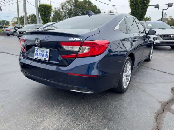 2020 Honda Accord LX - photo 7