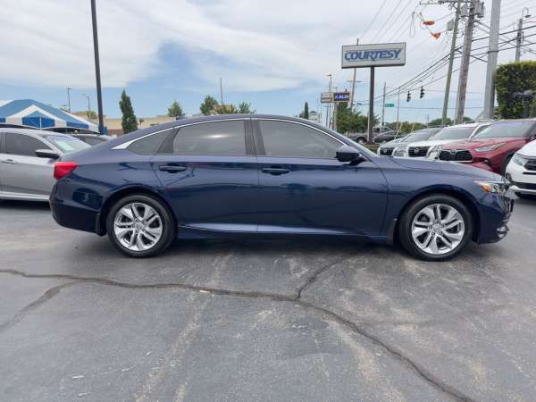 2020 Honda Accord LX - photo 8